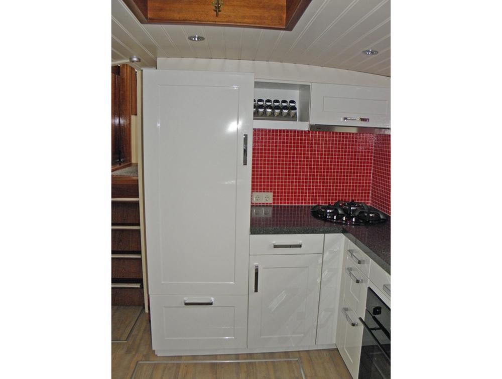 Vorschiff, Innenausstattung